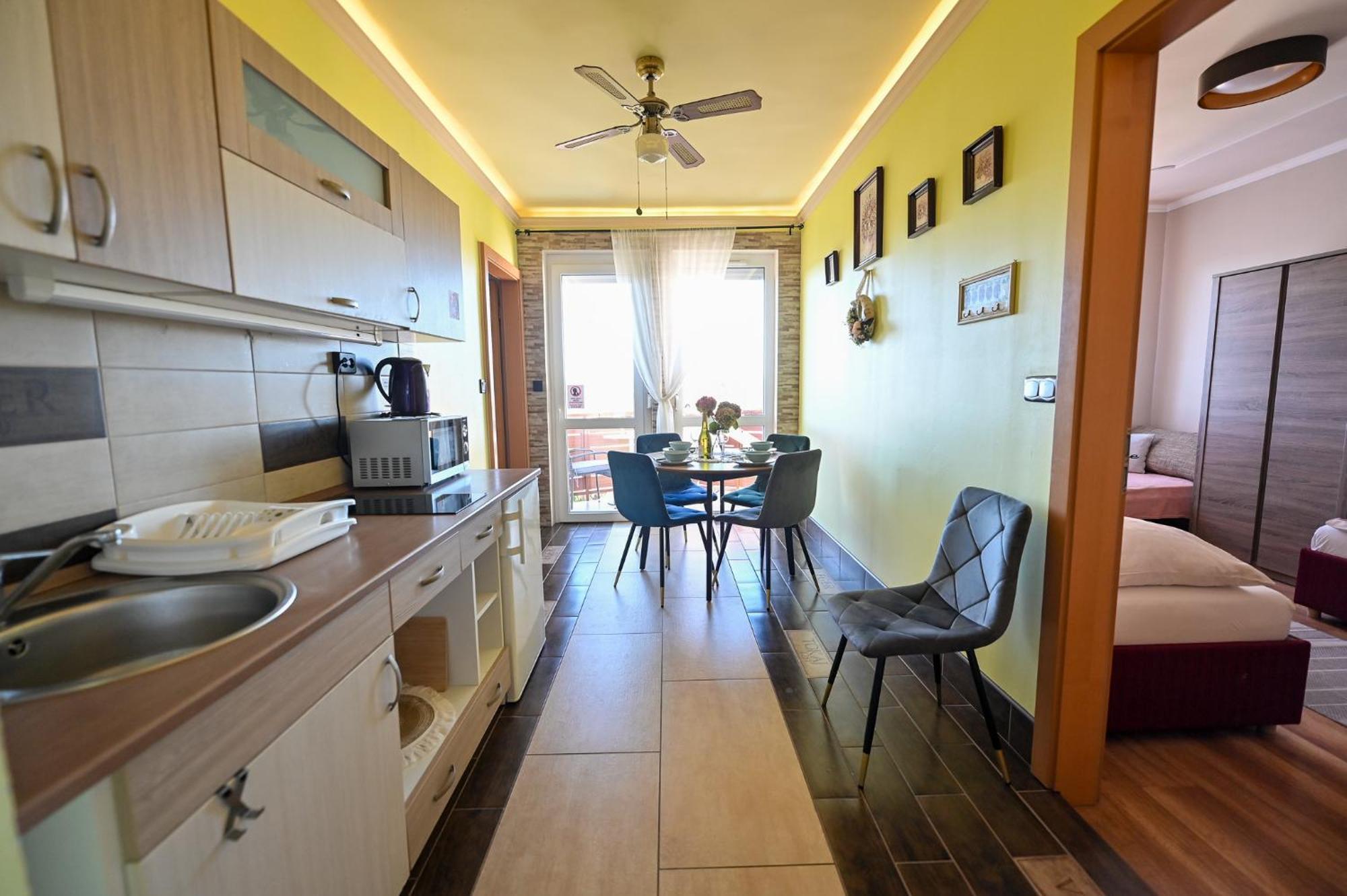 Bellavista 1 Apartman Eger Exterior photo