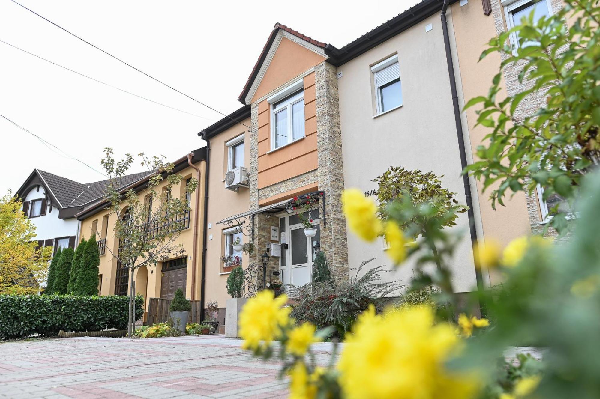Bellavista 1 Apartman Eger Exterior photo